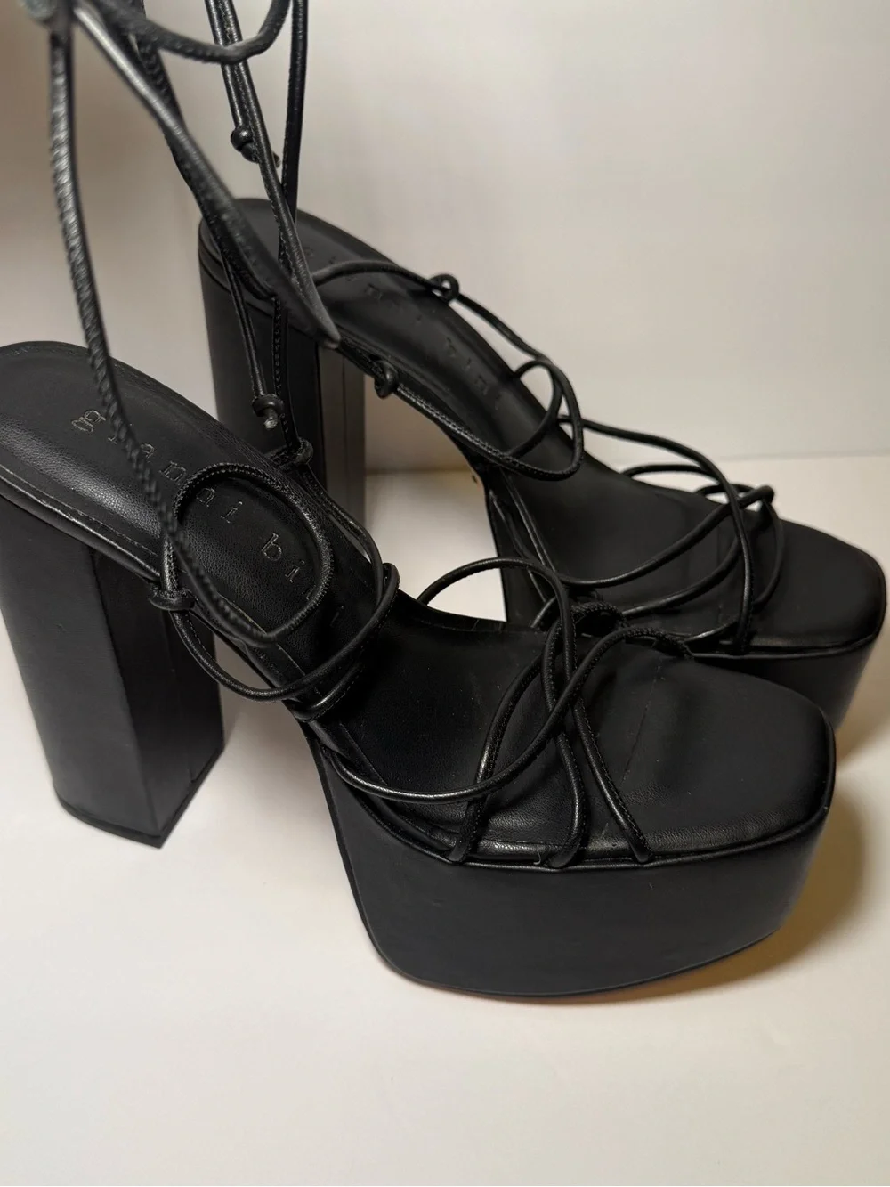 Gianni Bini Rixey Platform Sandals Size 7 Black Y2K Grunge Chunky Block Heel